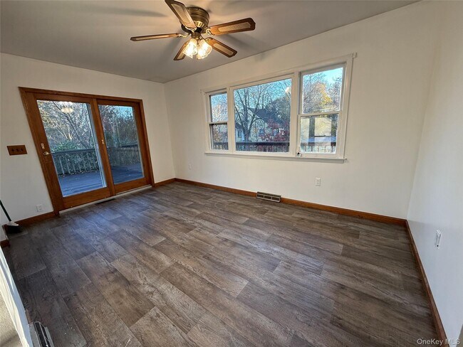 Building Photo - 90 North Rd