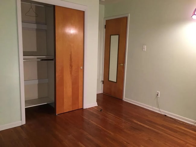 Building Photo - 2621 27th St SW