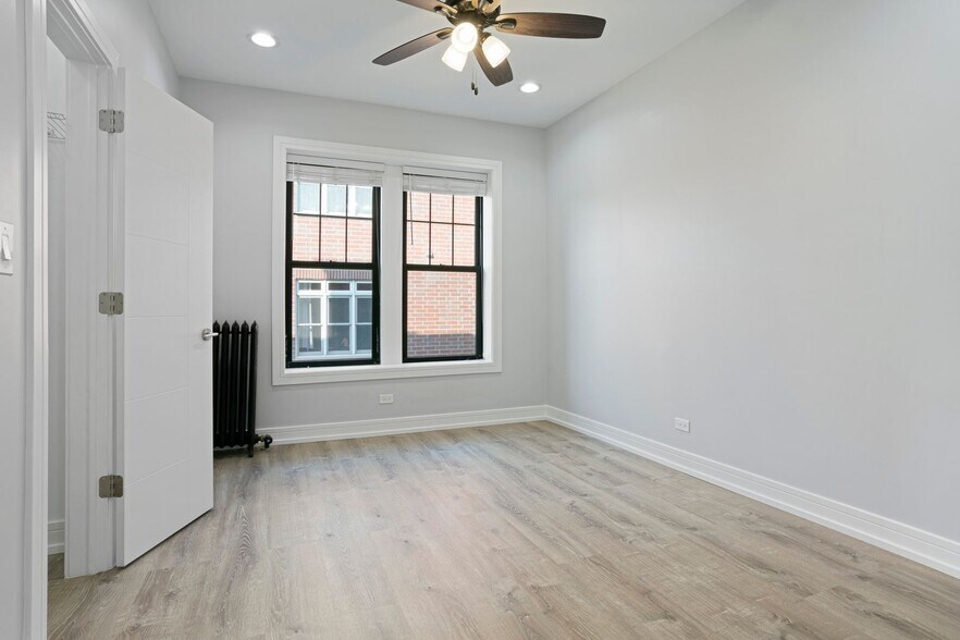 Building Photo - 6105 N Winthrop Ave