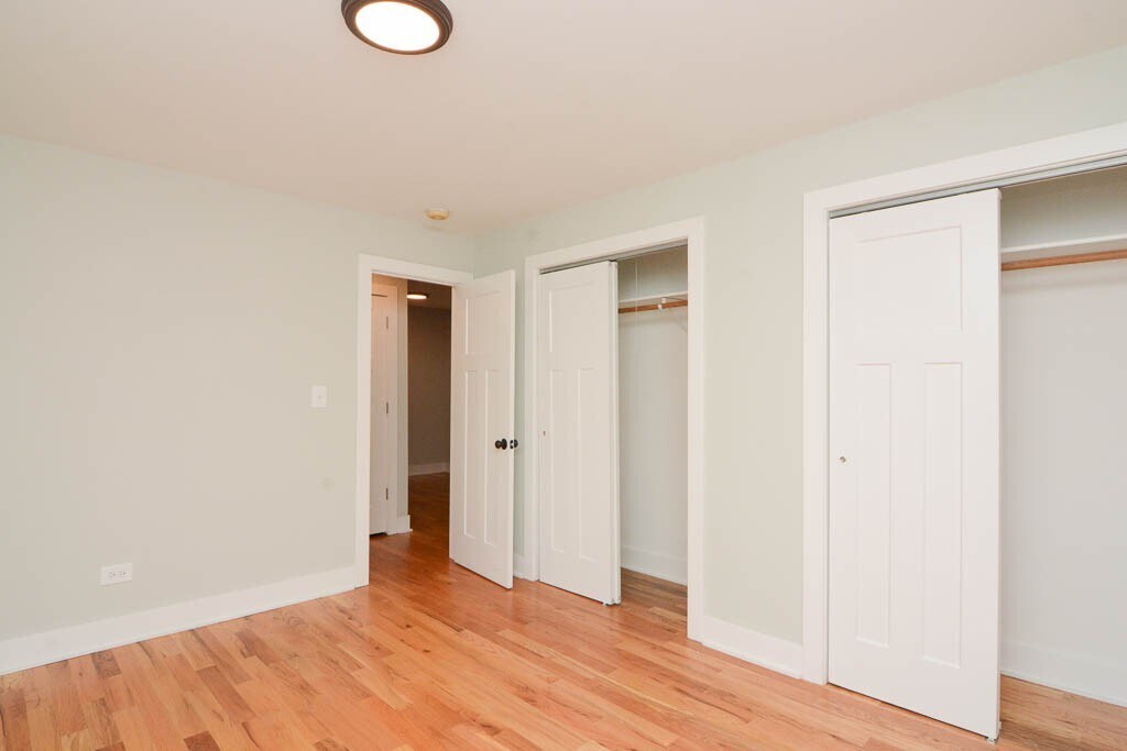 Building Photo - 701 Elm Pl