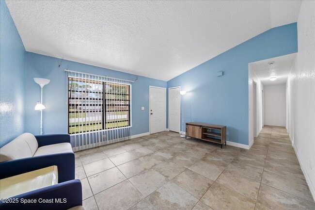 Building Photo - 701 Elmont St NW