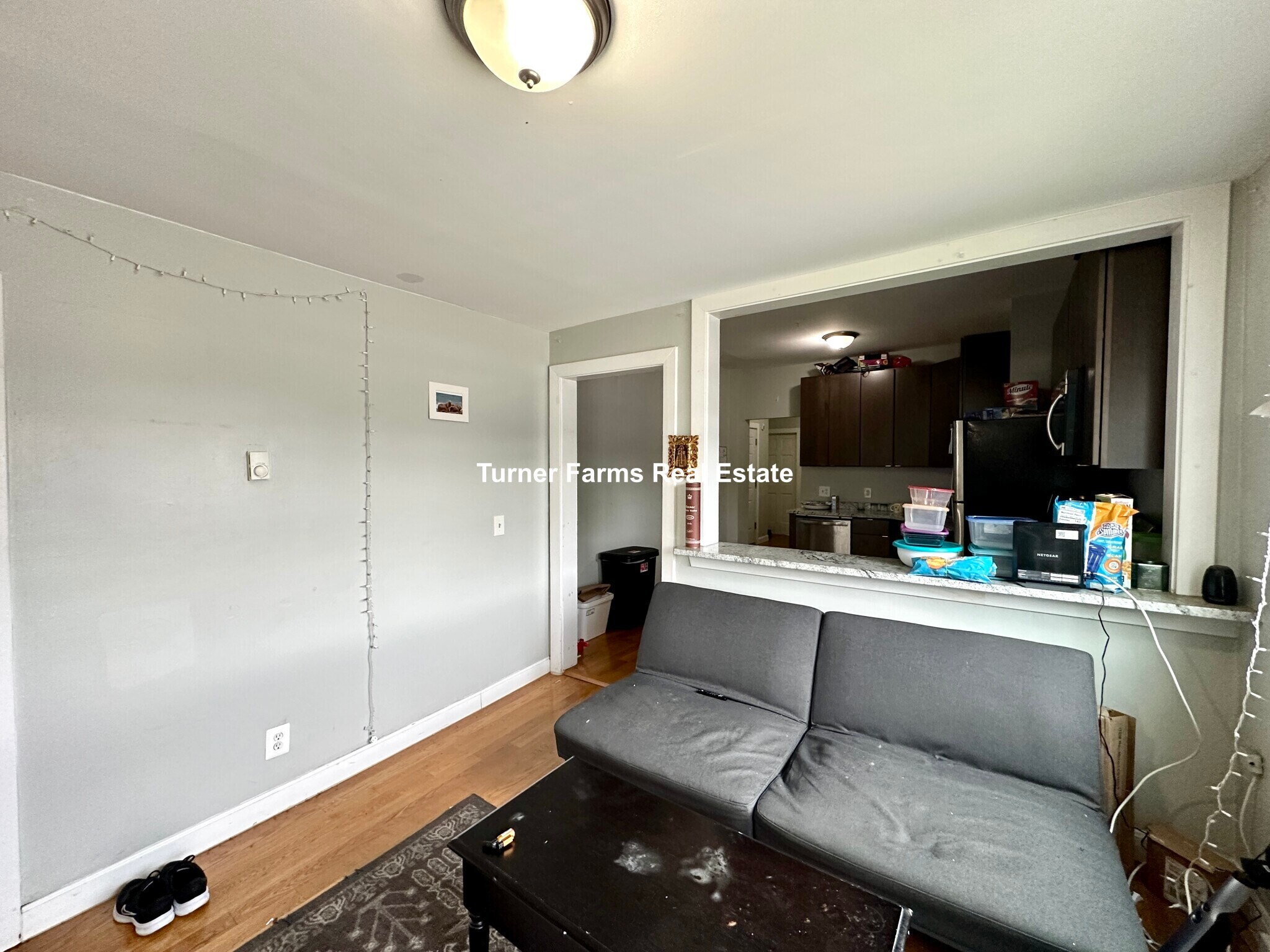 Building Photo - 94 E Cottage St