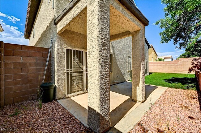 Building Photo - 8309 Clearbreeze Ct
