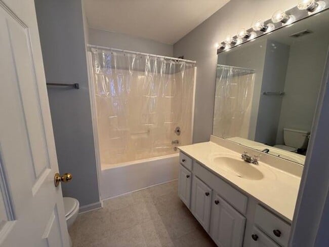 Building Photo - 509 Ruby Walk Dr