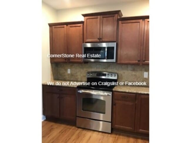 Building Photo - 440 Wood Point Dr