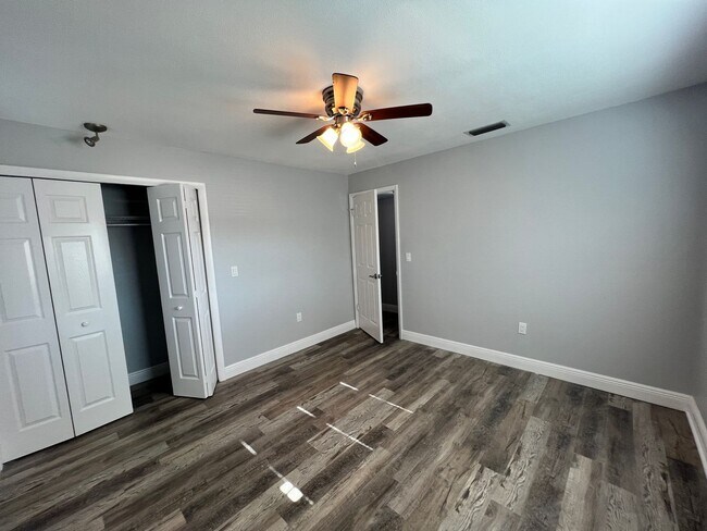 Building Photo - 4042 Audubon Dr