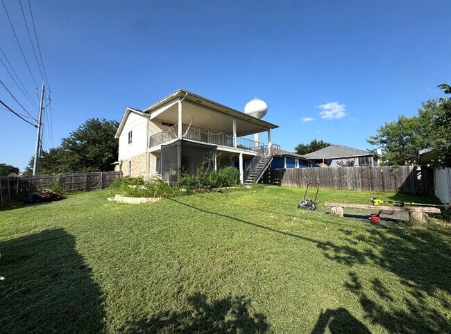 Building Photo - 15101 Nuttall Dr