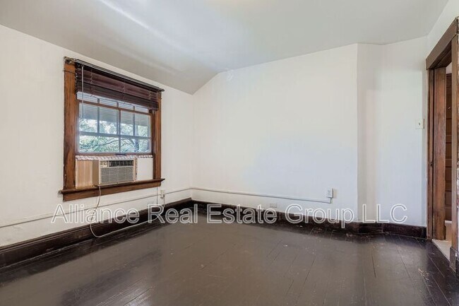 Building Photo - 3020 Lowell Blvd