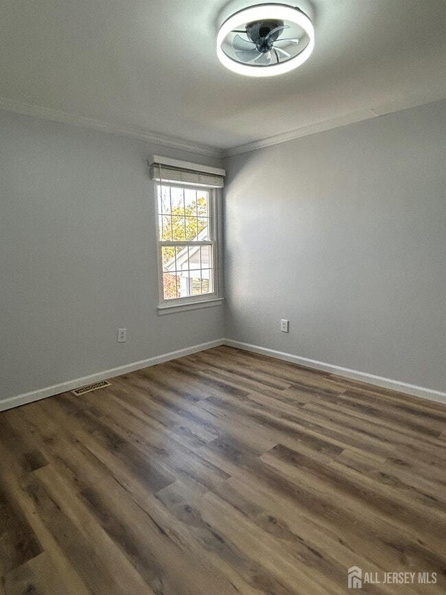 Building Photo - 8 Starlight Ct