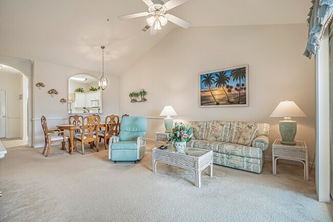 Building Photo - 500 Wickham Dr
