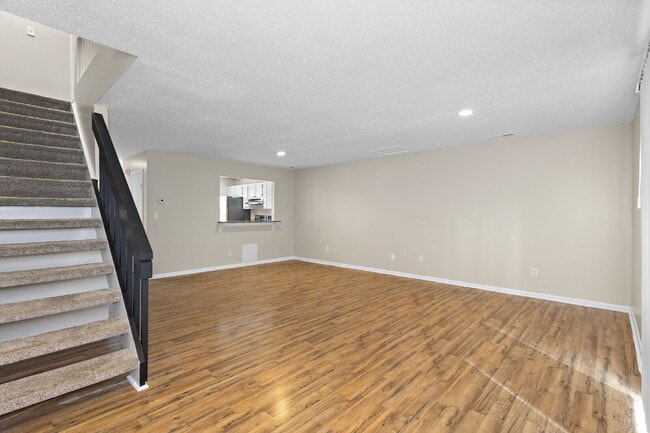 Building Photo - !Wow! Updated townhouse for rent Virginia Beach