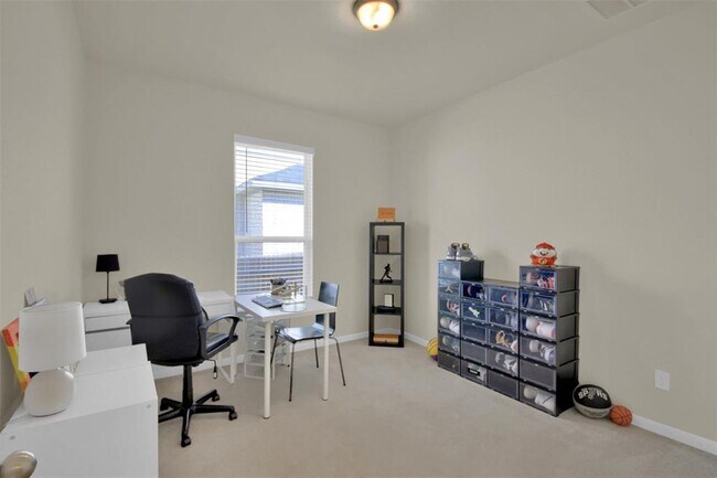 Building Photo - 6510 Teramo Ter