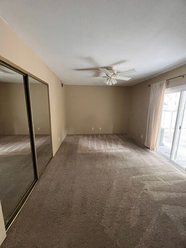 Building Photo - Newbury Park - Three bedroom, bonus room (could be 4th bedroom, 2.5 bathrooms