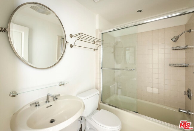 Building Photo - 10550 Wilshire Blvd