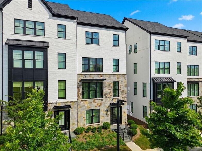 Building Photo - 2042 Juliette Ave
