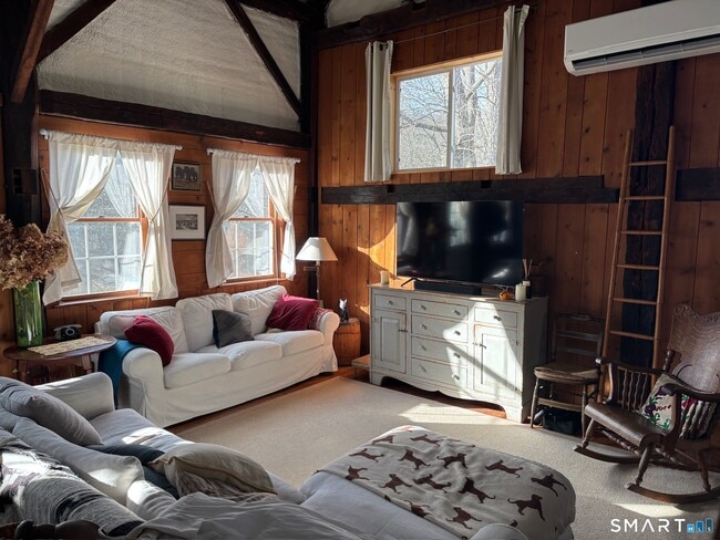 Building Photo - 16 Wilbur Rd