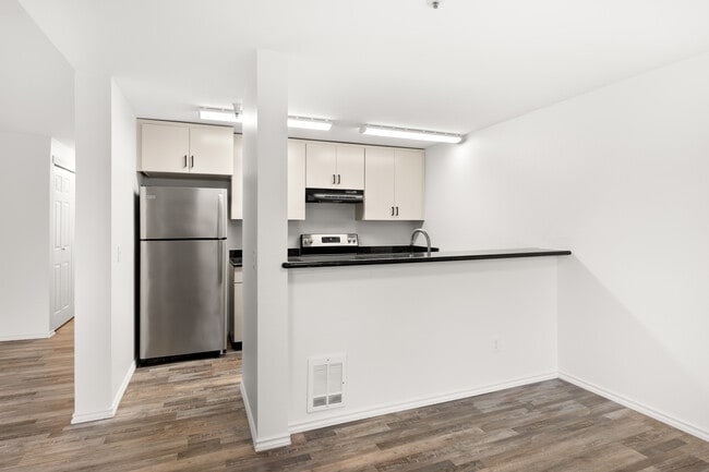 Building Photo - 7453 Newcastle Golf Club Rd