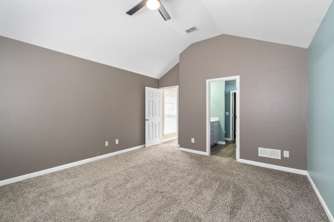 Building Photo - 5174 Centennial Creek View NW