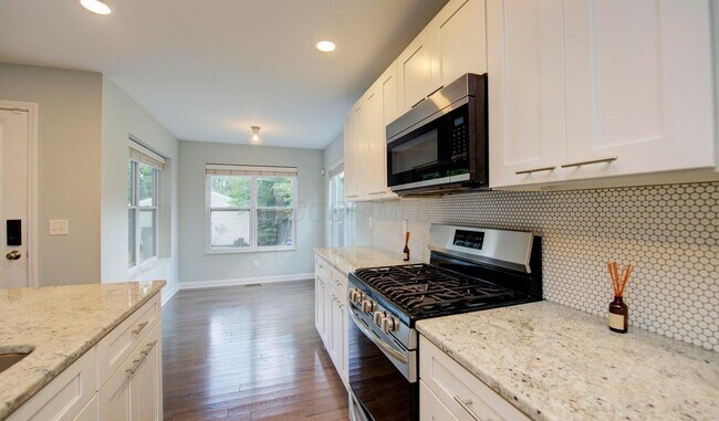 Building Photo - 1455 Franklin Ave