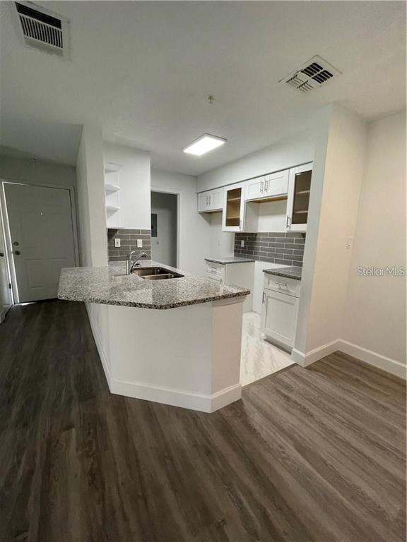 Building Photo - 232 Afton Square