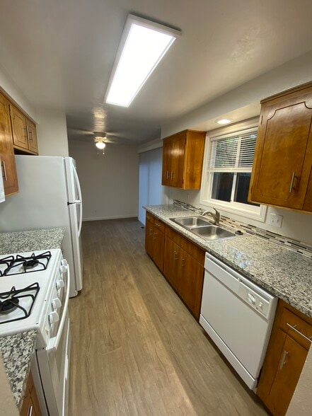 Building Photo - 1248 Piper Ln