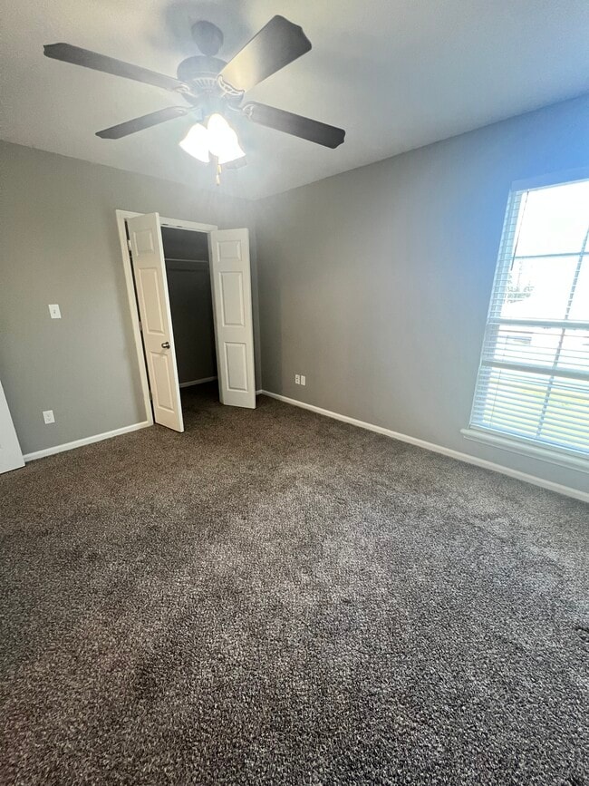 Building Photo - 951 Tallow Rd