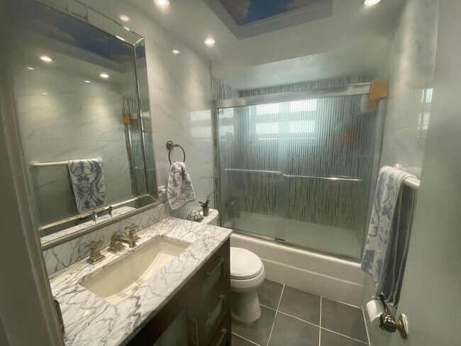 Building Photo - 1500 S Ocean Blvd