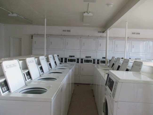 Our Laundry Center offers extended hours for your family's convenience - Cleme Manor