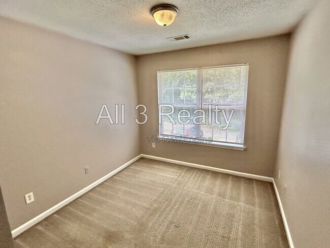 Building Photo - 130 Odyssey Turn NW
