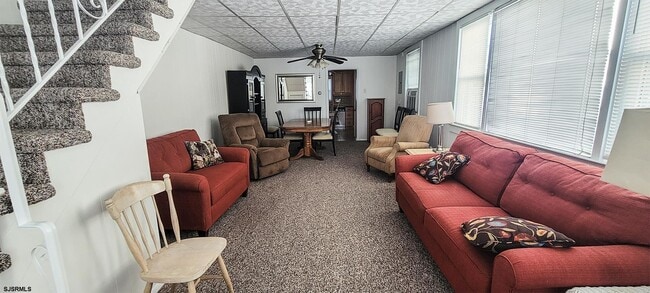 Building Photo - 568 N Trenton Ave