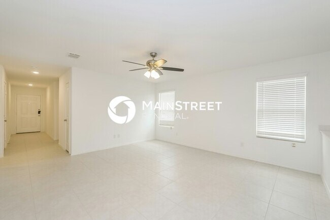 Building Photo - 3 Bedroom Pet-Friendly Home in Fort Worth, TX with Main Street Renewal
