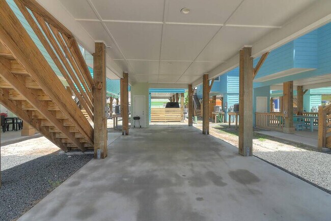 Building Photo - 1924 Eleventh St