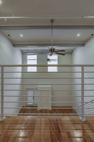 Building Photo - 2100 Greenwood St