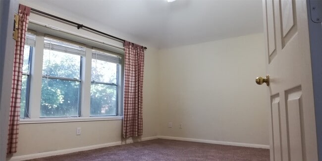 Building Photo - 22735 April Springs Ln
