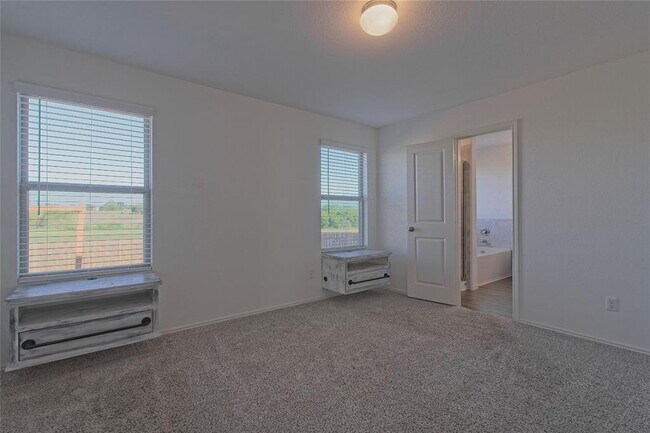 Building Photo - 505 Greatest Gift Wy