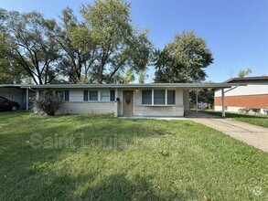 Building Photo - 1945 Thunderbird Ave