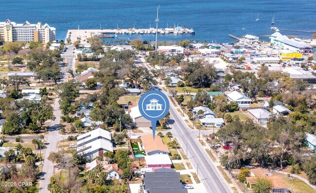 Building Photo - 2615 W 11th St