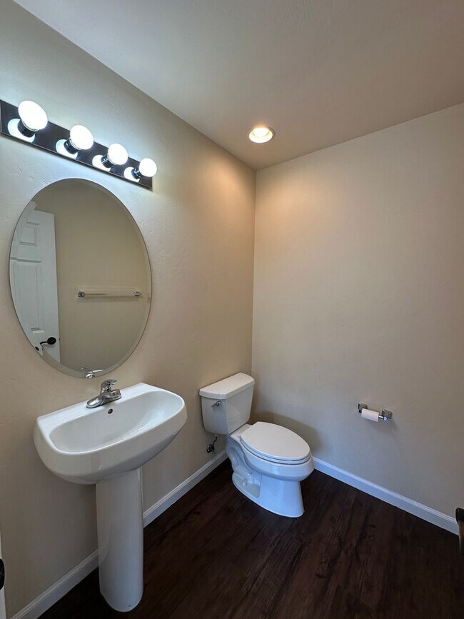 Building Photo - Three Bedroom Two and One Half Bath Duplex...