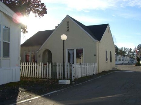 Building Photo - Westfield Mobile Home Park