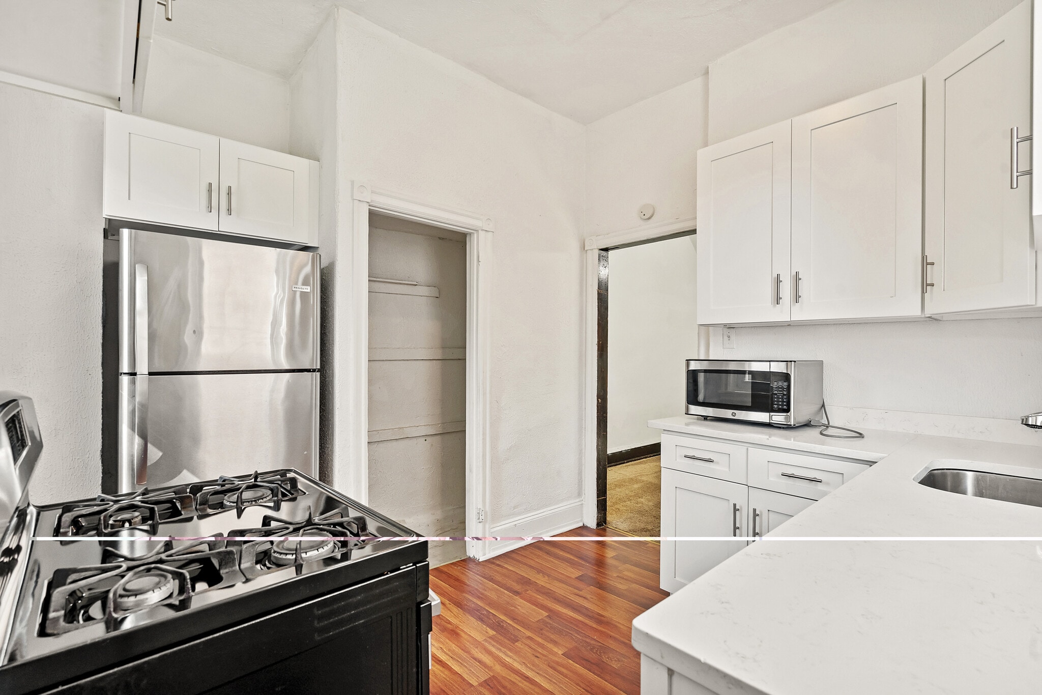 Building Photo - 356 Ophelia St