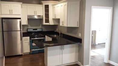 Building Photo - 2bed/1 bath in Allston