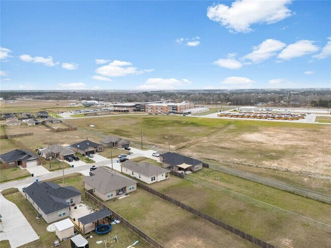 Building Photo - 407 County Rd-5102L