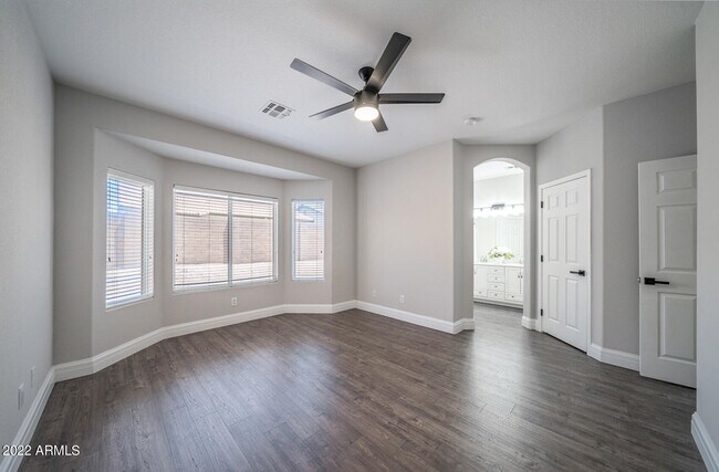 Building Photo - 3649 S Loback Ln