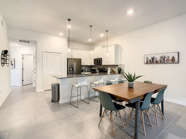 Building Photo - 8883 Cabot Cliffs Dr