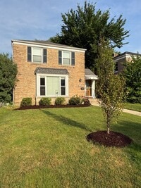 Building Photo - Beautiful Furnished 3BR/2BA Home in Prime Lincolnwood Location – Top-Rated Schools