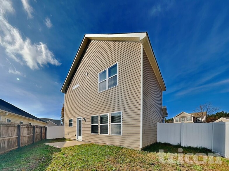 Building Photo - 287 Highland Falls Blvd