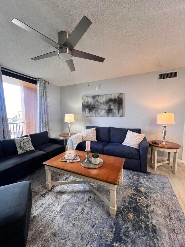 Building Photo - 651 Okeechobee Blvd