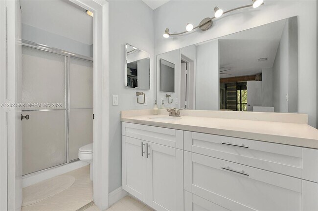 Building Photo - 2676 Carambola Cir N