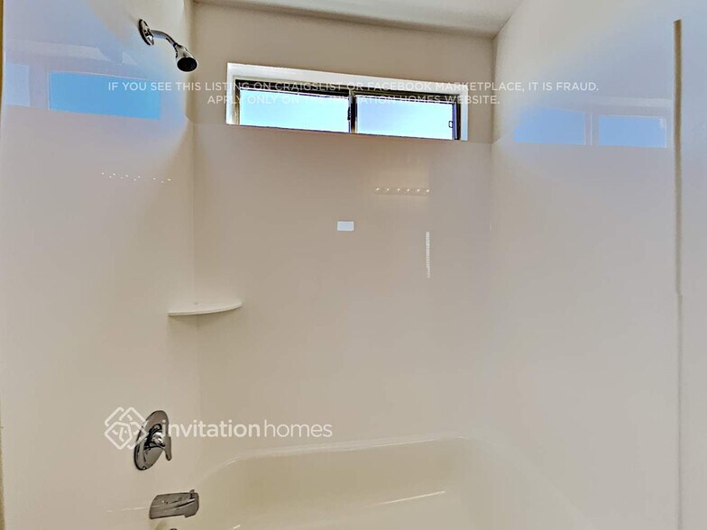 Building Photo - 12729 W Dreyfus Dr