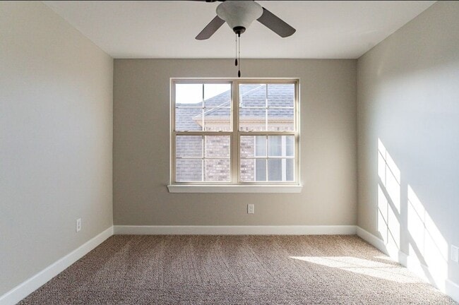 Building Photo - 8273 Middlewick Ln